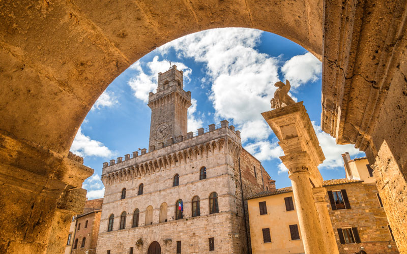 IN VAL D'ORCIA TRA CULTURA, VINO E PECORINO